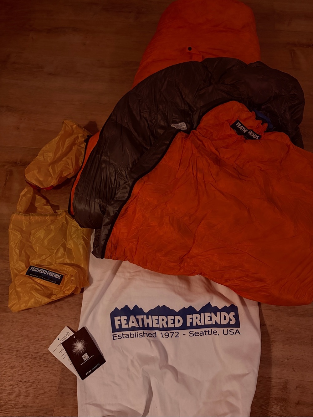 Feathered Friends Egret 20° medium down sleeping bag women’s orange like new